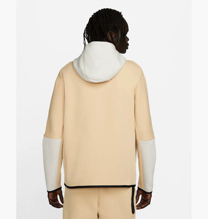 Nike Tech Fleece | Beige