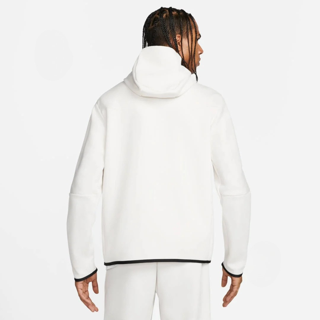 Nike Tech Fleece | White