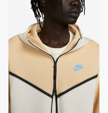 Nike Tech Fleece | Beige